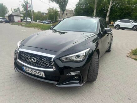 Чорний Інфініті Q50, об'ємом двигуна 2 л та пробігом 143 тис. км за 15000 $, фото 1 на Automoto.ua