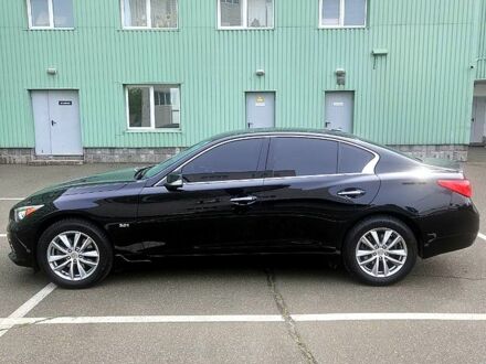 Чорний Інфініті Q50, об'ємом двигуна 3 л та пробігом 140 тис. км за 15000 $, фото 1 на Automoto.ua