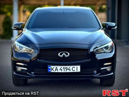 Чорний Інфініті Q50, об'ємом двигуна 2 л та пробігом 190 тис. км за 15000 $, фото 1 на Automoto.ua