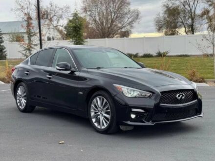 Чорний Інфініті Q50, об'ємом двигуна 3 л та пробігом 77 тис. км за 11400 $, фото 1 на Automoto.ua