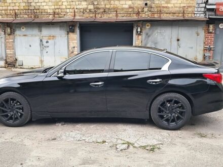 Чорний Інфініті Q50, об'ємом двигуна 3 л та пробігом 149 тис. км за 14250 $, фото 1 на Automoto.ua
