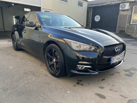 Чорний Інфініті Q50, об'ємом двигуна 2 л та пробігом 107 тис. км за 14500 $, фото 1 на Automoto.ua