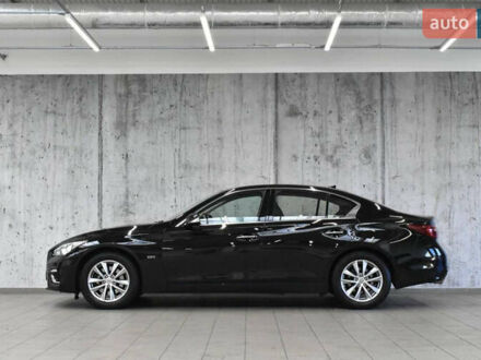 Черный Инфинити Q50, объемом двигателя 1.99 л и пробегом 85 тыс. км за 15000 $, фото 1 на Automoto.ua