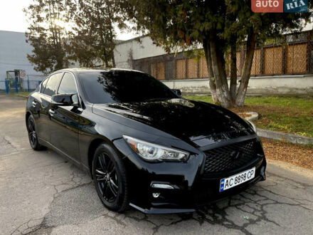 Черный Инфинити Q50, объемом двигателя 3 л и пробегом 131 тыс. км за 18888 $, фото 1 на Automoto.ua