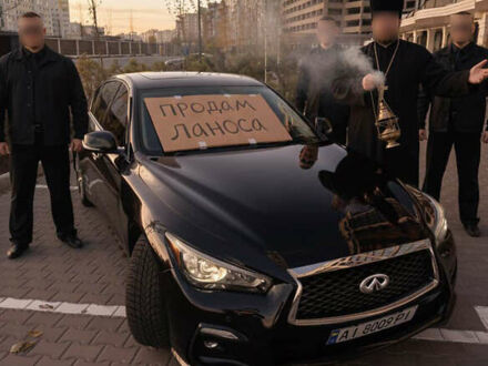 Чорний Інфініті Q50, об'ємом двигуна 3 л та пробігом 82 тис. км за 23000 $, фото 1 на Automoto.ua