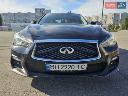 Чорний Інфініті Q50, об'ємом двигуна 3 л та пробігом 80 тис. км за 20000 $, фото 1 на Automoto.ua