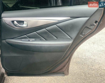 Коричневый Инфинити Q50, объемом двигателя 3.5 л и пробегом 124 тыс. км за 15340 $, фото 19 на Automoto.ua