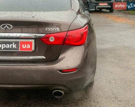 Коричневый Инфинити Q50, объемом двигателя 3.5 л и пробегом 124 тыс. км за 15340 $, фото 12 на Automoto.ua
