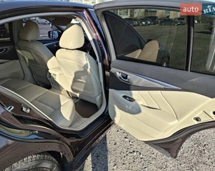 Коричневий Інфініті Q50, об'ємом двигуна 3 л та пробігом 76 тис. км за 17000 $, фото 27 на Automoto.ua
