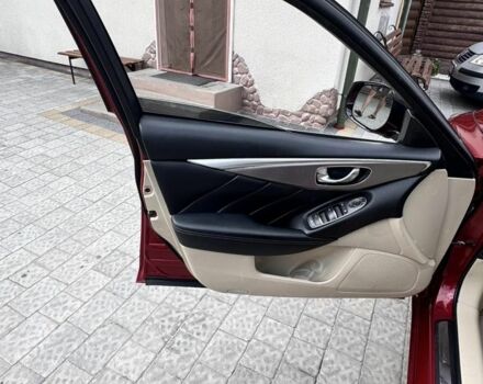 Червоний Інфініті Q50, об'ємом двигуна 2 л та пробігом 197 тис. км за 12300 $, фото 17 на Automoto.ua