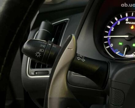 Інфініті Q50, об'ємом двигуна 0 л та пробігом 260 тис. км за 15500 $, фото 18 на Automoto.ua