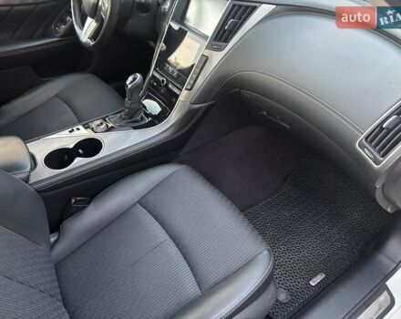 Инфинити Q50, объемом двигателя 1.99 л и пробегом 96 тыс. км за 19100 $, фото 7 на Automoto.ua