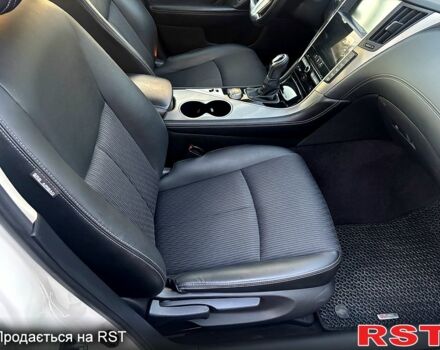 Инфинити Q50, объемом двигателя 2 л и пробегом 96 тыс. км за 19100 $, фото 9 на Automoto.ua