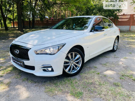 Инфинити Q50, объемом двигателя 2 л и пробегом 105 тыс. км за 16000 $, фото 1 на Automoto.ua