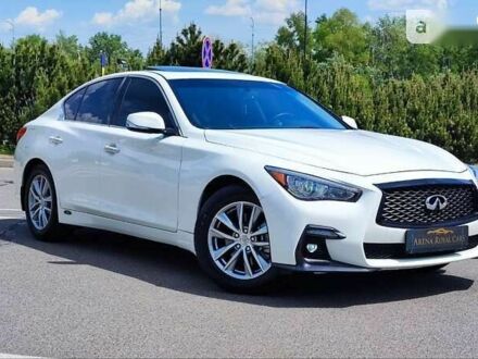 Інфініті Q50, об'ємом двигуна 2 л та пробігом 132 тис. км за 14999 $, фото 1 на Automoto.ua