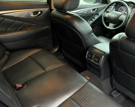 Серый Инфинити Q50, объемом двигателя 3.5 л и пробегом 173 тыс. км за 15300 $, фото 11 на Automoto.ua