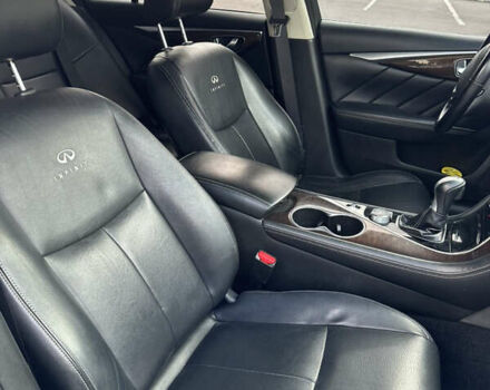 Серый Инфинити Q50, объемом двигателя 3.7 л и пробегом 171 тыс. км за 14900 $, фото 18 на Automoto.ua