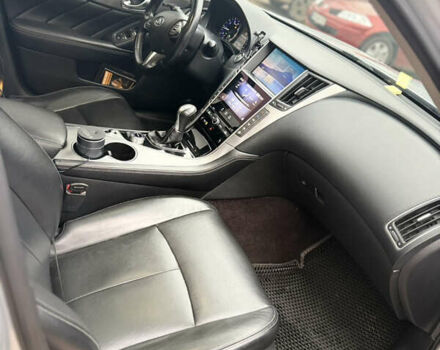 Сірий Інфініті Q50, об'ємом двигуна 2.14 л та пробігом 262 тис. км за 15500 $, фото 11 на Automoto.ua