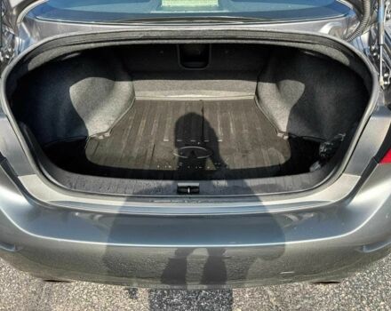 Сірий Інфініті Q50, об'ємом двигуна 3.7 л та пробігом 85 тис. км за 11000 $, фото 12 на Automoto.ua