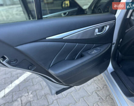 Сірий Інфініті Q50, об'ємом двигуна 2.14 л та пробігом 185 тис. км за 14800 $, фото 37 на Automoto.ua