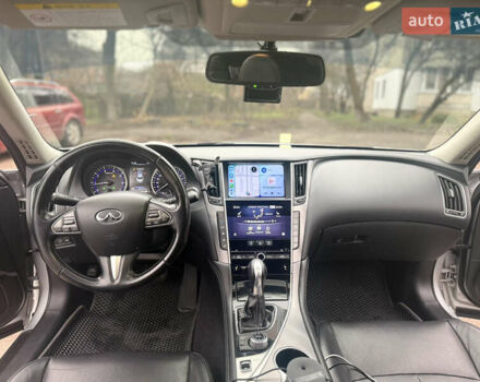Сірий Інфініті Q50, об'ємом двигуна 2.14 л та пробігом 262 тис. км за 15500 $, фото 16 на Automoto.ua
