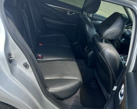 Серый Инфинити Q50, объемом двигателя 3.5 л и пробегом 140 тыс. км за 15500 $, фото 12 на Automoto.ua