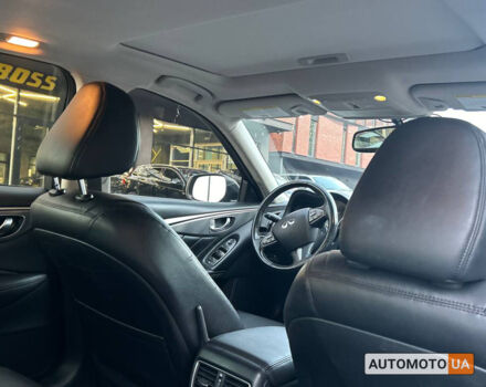 Серый Инфинити Q50, объемом двигателя 3.7 л и пробегом 200 тыс. км за 16000 $, фото 14 на Automoto.ua