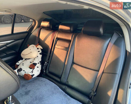 Серый Инфинити Q50, объемом двигателя 3.7 л и пробегом 140 тыс. км за 15650 $, фото 15 на Automoto.ua