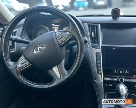 Серый Инфинити Q50, объемом двигателя 3.7 л и пробегом 200 тыс. км за 16000 $, фото 9 на Automoto.ua