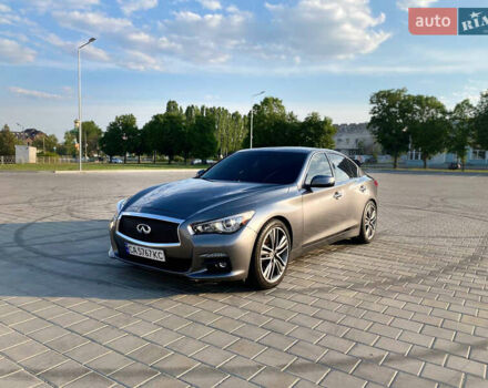 Серый Инфинити Q50, объемом двигателя 3.7 л и пробегом 140 тыс. км за 15650 $, фото 2 на Automoto.ua