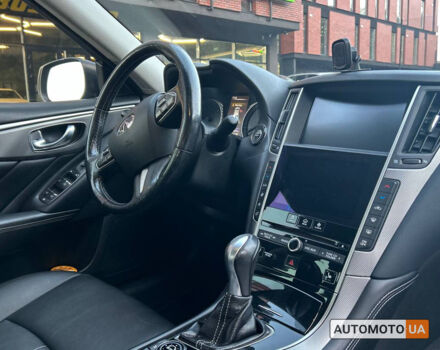 Серый Инфинити Q50, объемом двигателя 3.7 л и пробегом 200 тыс. км за 16000 $, фото 11 на Automoto.ua