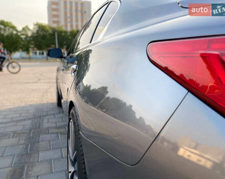 Серый Инфинити Q50, объемом двигателя 3.7 л и пробегом 140 тыс. км за 15650 $, фото 8 на Automoto.ua