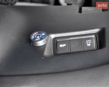 Серый Инфинити Q50, объемом двигателя 3.7 л и пробегом 133 тыс. км за 12999 $, фото 34 на Automoto.ua