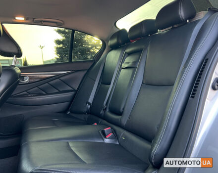 Серый Инфинити Q50, объемом двигателя 3.5 л и пробегом 131 тыс. км за 18200 $, фото 12 на Automoto.ua