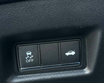 Сірий Інфініті Q50, об'ємом двигуна 3 л та пробігом 177 тис. км за 12999 $, фото 17 на Automoto.ua