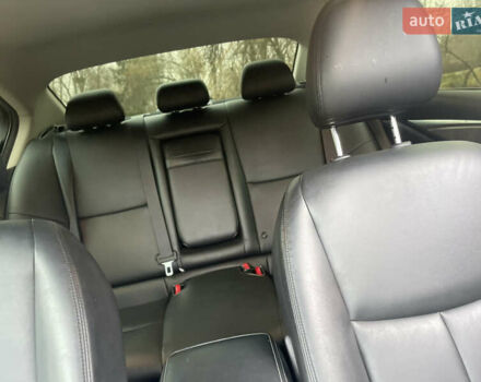 Серый Инфинити Q50, объемом двигателя 3 л и пробегом 118 тыс. км за 15500 $, фото 12 на Automoto.ua