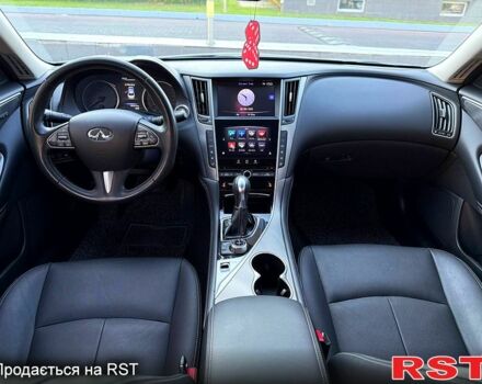 Серый Инфинити Q50, объемом двигателя 2.2 л и пробегом 137 тыс. км за 16999 $, фото 6 на Automoto.ua