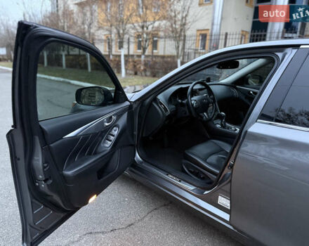 Серый Инфинити Q50, объемом двигателя 1.99 л и пробегом 180 тыс. км за 13900 $, фото 8 на Automoto.ua