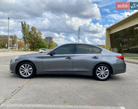 Сірий Інфініті Q50, об'ємом двигуна 3 л та пробігом 146 тис. км за 13900 $, фото 4 на Automoto.ua