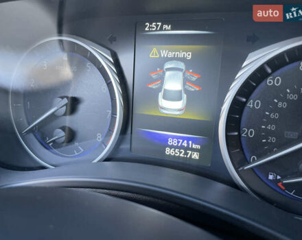 Серый Инфинити Q50, объемом двигателя 1.99 л и пробегом 90 тыс. км за 18300 $, фото 8 на Automoto.ua