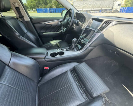 Серый Инфинити Q50, объемом двигателя 3 л и пробегом 200 тыс. км за 18000 $, фото 4 на Automoto.ua