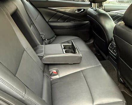 Серый Инфинити Q50, объемом двигателя 1.99 л и пробегом 168 тыс. км за 12499 $, фото 11 на Automoto.ua