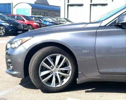Серый Инфинити Q50, объемом двигателя 3 л и пробегом 85 тыс. км за 11000 $, фото 3 на Automoto.ua