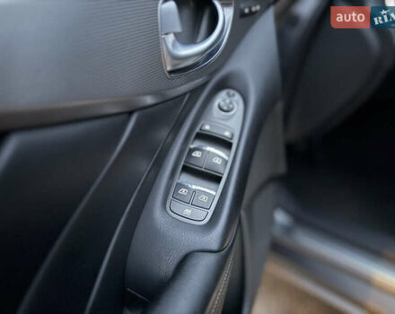 Серый Инфинити Q50, объемом двигателя 1.99 л и пробегом 180 тыс. км за 13900 $, фото 28 на Automoto.ua