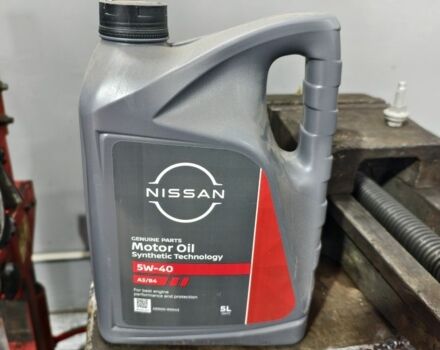 Серый Инфинити Q50, объемом двигателя 3 л и пробегом 96 тыс. км за 13900 $, фото 2 на Automoto.ua