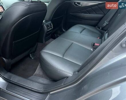 Серый Инфинити Q50, объемом двигателя 3 л и пробегом 116 тыс. км за 11700 $, фото 27 на Automoto.ua