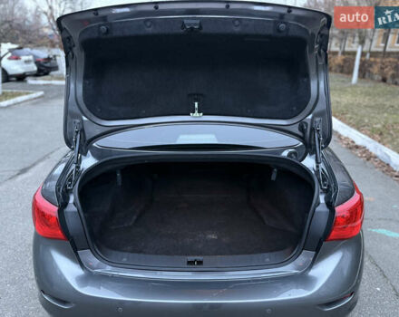 Серый Инфинити Q50, объемом двигателя 1.99 л и пробегом 180 тыс. км за 13900 $, фото 7 на Automoto.ua