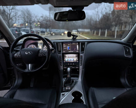 Серый Инфинити Q50, объемом двигателя 1.99 л и пробегом 180 тыс. км за 13900 $, фото 19 на Automoto.ua