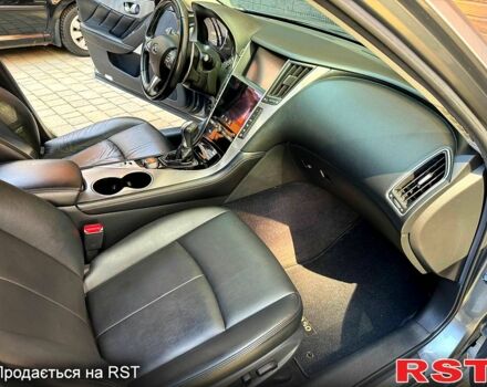 Серый Инфинити Q50, объемом двигателя 3 л и пробегом 165 тыс. км за 12900 $, фото 9 на Automoto.ua