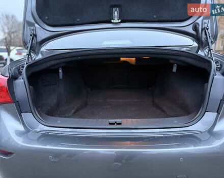 Серый Инфинити Q50, объемом двигателя 1.99 л и пробегом 180 тыс. км за 13900 $, фото 6 на Automoto.ua